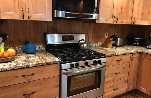Strawberry House | Serene Strawberry Mountain Cabin - minutes to Pinecrest and Dodge Ridge