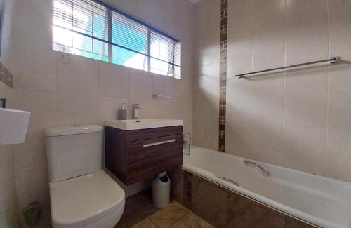 Garsfontein House | Serene Street Guesthouse