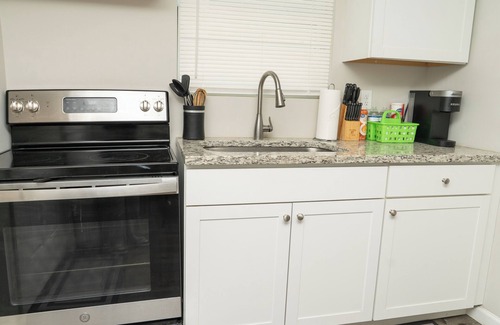 Jacksonville Apartment | Serene Studio Retreat, Jacksonville, FL