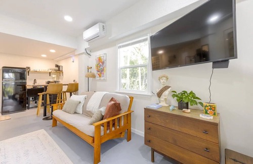 Biggar Condo | Serene Studio Steps from the Water - Pool + Kayaks!
