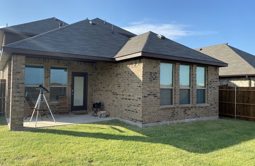 Forney House | Serene Suburban Oasis: Your Retreat Just Minutes from Dallas Buzz!