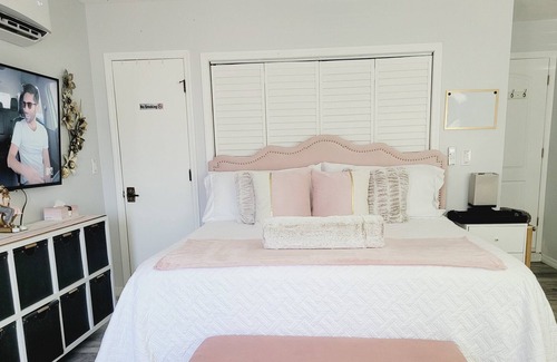 Spring Hill Apartment | Serene Suite+ Private Entrance, by beaches, lakes, Springs, state park and more!