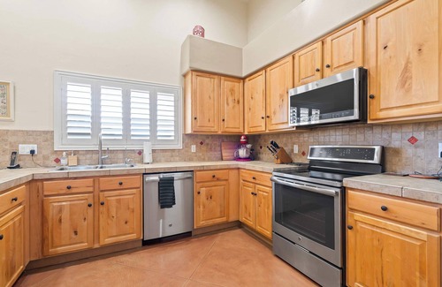 Houghton House | Serene Vail Escape | Peaceful Retreat Tucson