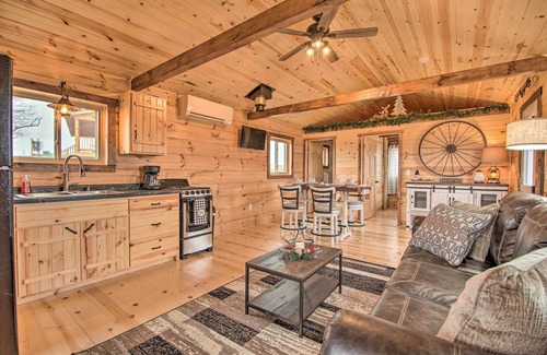 Blanchardville Cabin | Serene Views: Quiet Farmhouse Cabin in Wisconsin!