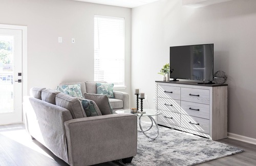 Waller House | Serene Waller Retreat: Spacious Home Near Shops & Restaurants