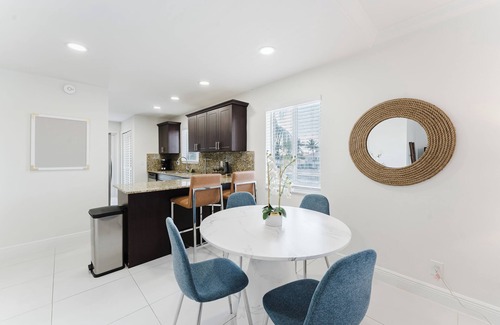 Boca Raton Apartment | Serene Waterfront 2BR 2BA with Intracoastal Views, Pool, Balcony, Parking