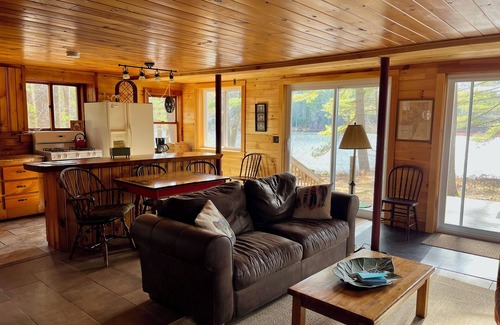 Waterford Cabin | Serene Waterfront Cabin