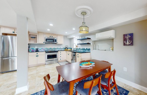 Herald Harbor House | Serene waterfront home with kayaks, paddle board, grill, firepit, W/D, and AC