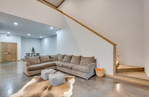 Yantis House | Serene Yantis Getaway - 1 Mi to Lake Fork!