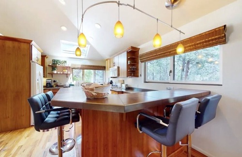 Sedona House | Serene yoga retreat with private heated pool! Just minutes from hiking!