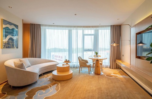 Qingdao City Center Hotel | Serene Yuhua Hotel