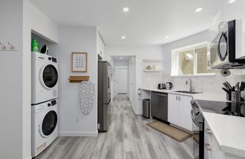Coquitlam House | Serenity 1BR & 1 DEN Home at Folsom Ave