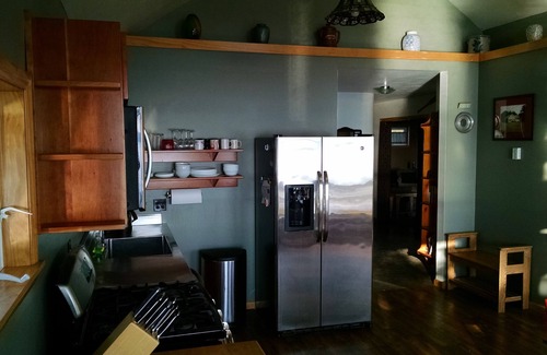 Town of Torrey House | Serenity Aloft House - Seneca Lake House with Private Beach