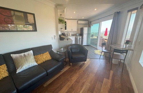 Mount Helix Apartment | Serenity - Amazing Views & Modern Charm, 1 bedrm, 1 bath, 2 beds, kitchen, deck