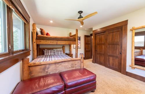 Lake Forest House | Serenity at Dollar Point - Luxurious 4BR w Private Backyard