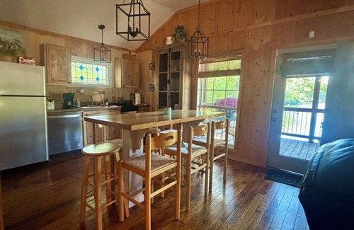 Fort Payne Cabin | Serenity at Little River Canyon with Private Lake and Dock