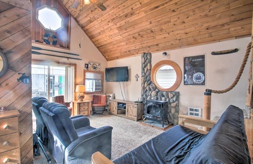 Bayview House | Serenity at Scenic Bay Floating Cottage with Views!
