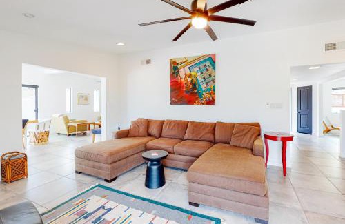 Hidden Valley House | Serenity Awaits
