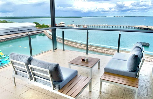 Darwin City Centre Apartment | Serenity Blue Waters at Darwin Waterfront