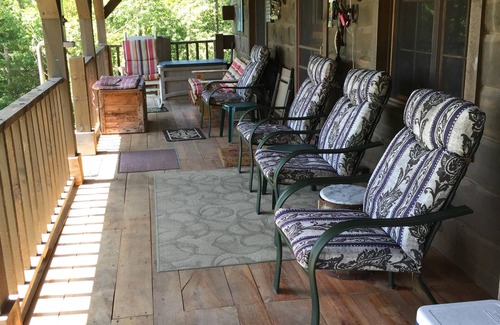 Lancaster Cabin | Serenity Bluff Cabin