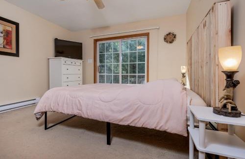 Oakland House | Serenity Chalet