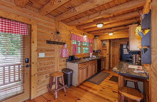 Bryson City Cabin | Serenity Comes with a View — Welcome to “Peace of the Mountain”