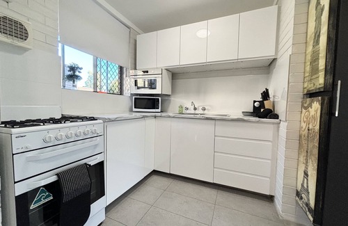 Subiaco Apartment | Serenity & Comfort in Subiaco 1 Bedroom Unit