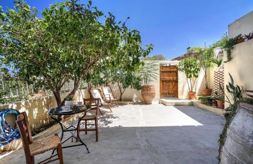 Kouses Apartment | Serenity Courtyard village apartment
