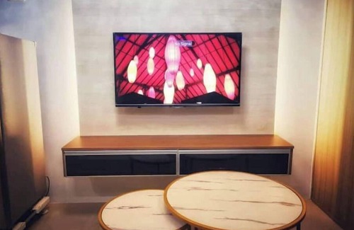 Barangay 76 House | Serenity Cove MOA Cozy condo unit amenity view.
