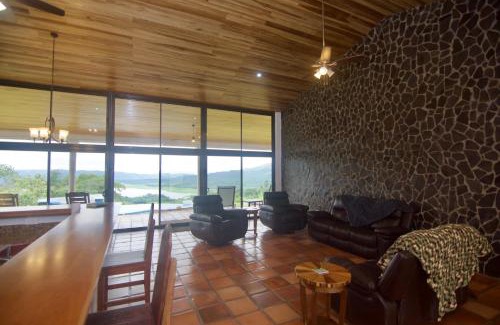 La Fortuna House | Serenity House Panoramic Views And Swimming Pool,