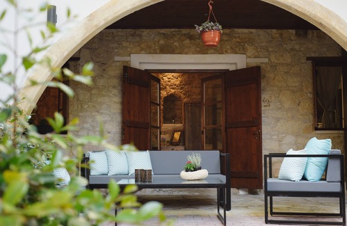 Vouni Villa | Serenity Garden View Suite