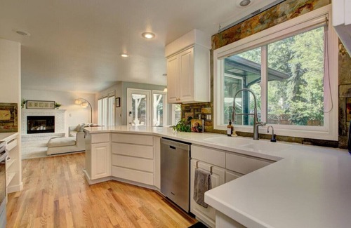 Boise House | Serenity Gardens - Hot tub! Fire Pit! near the river walk,