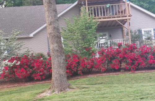 Brownsville House | Serenity Hill bed and Breakfast