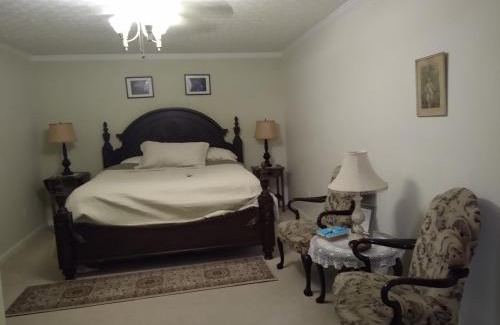 Brownsville Bed & Breakfast | Serenity Hill Bed and Breakfast