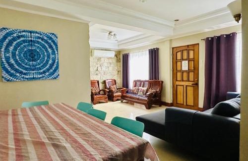 Jaro House | Serenity Home - 4 bedroom home