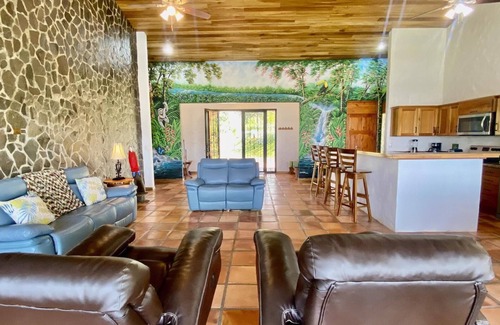 La Fortuna House | Serenity Home. Amazing house with Gorgeous panoramic views and Swimming pool.