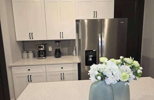 Princeton House | Serenity I, brand new luxurious get-away, WIFI