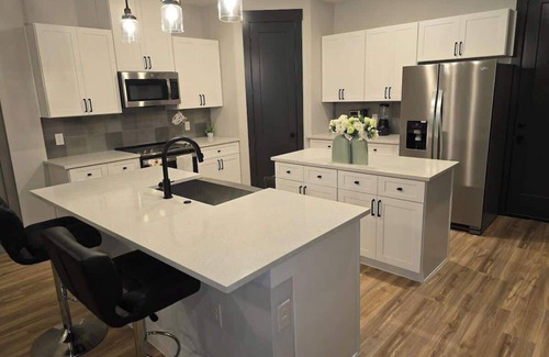 Princeton House | Serenity I, brand new luxurious get-away, WIFI
