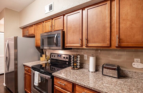 Channel District Apartment | ๐ Serenity in Channelside + DBL Master 2/2 MidRise