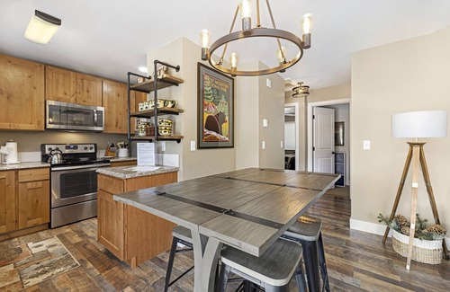 Estes Park Condo | Serenity in the Rockies - Mountain Views, Near National Park - 20-NCD0406