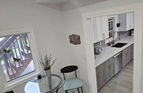 Niagara Falls Bed & Breakfast | Serenity Inn -Blue room