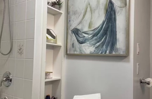 Niagara Falls Bed & Breakfast | Serenity Inn -Blue room