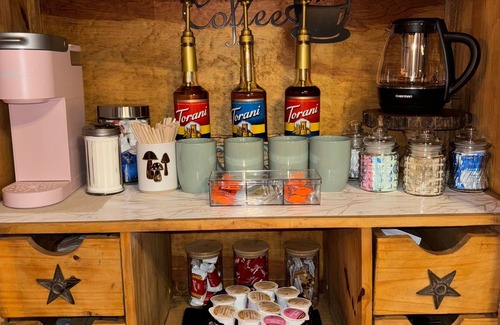 Deep Gap Cabin | Serenity Now (formerly Bennett's Bungalow) - Family and pet friendly, hot tub, f