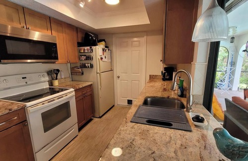 Port Charlotte House | SERENITY NOW. SWFL COZY BUNGALOW, WITH A PRIVATE POOL - PET FRIENDLY