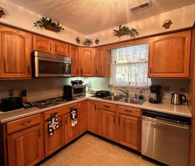 Piney Green Villa | Serenity Oasis