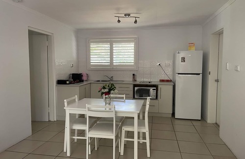Picnic Bay Apartment | Serenity on Magnetic