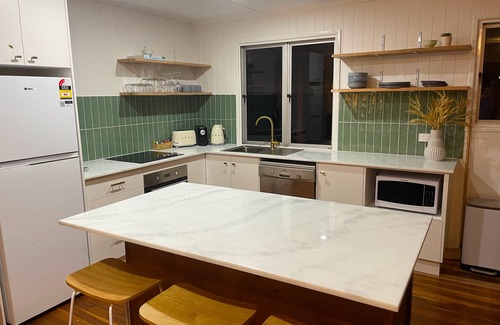 Picnic Bay Apartment | Serenity on Magnetic