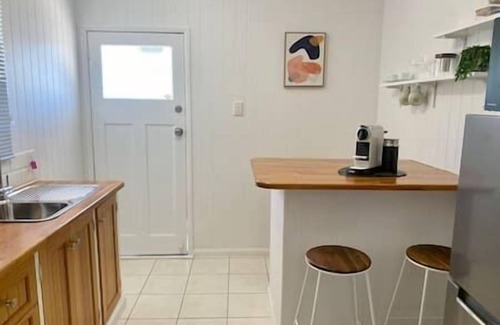 South Townsville Apartment | Serenity on Tully: Cozy Queenslander Hideaway