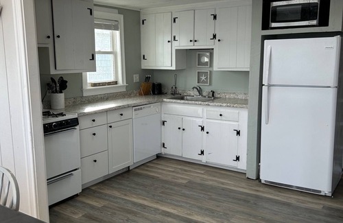 Green Harbor-Cedar Crest House | Serenity on the shore! Your seaside retreat awaits!