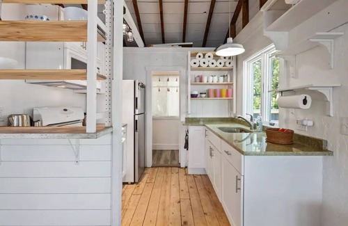 Centerville Cottage | Serenity Point Waterfront Cottage